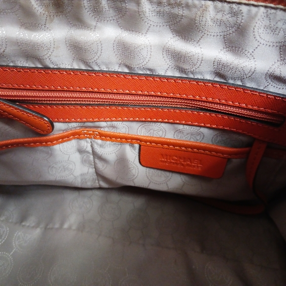 Michael Kors Medium Grayson Studded Satchel Orange - Picture 5 of 10
